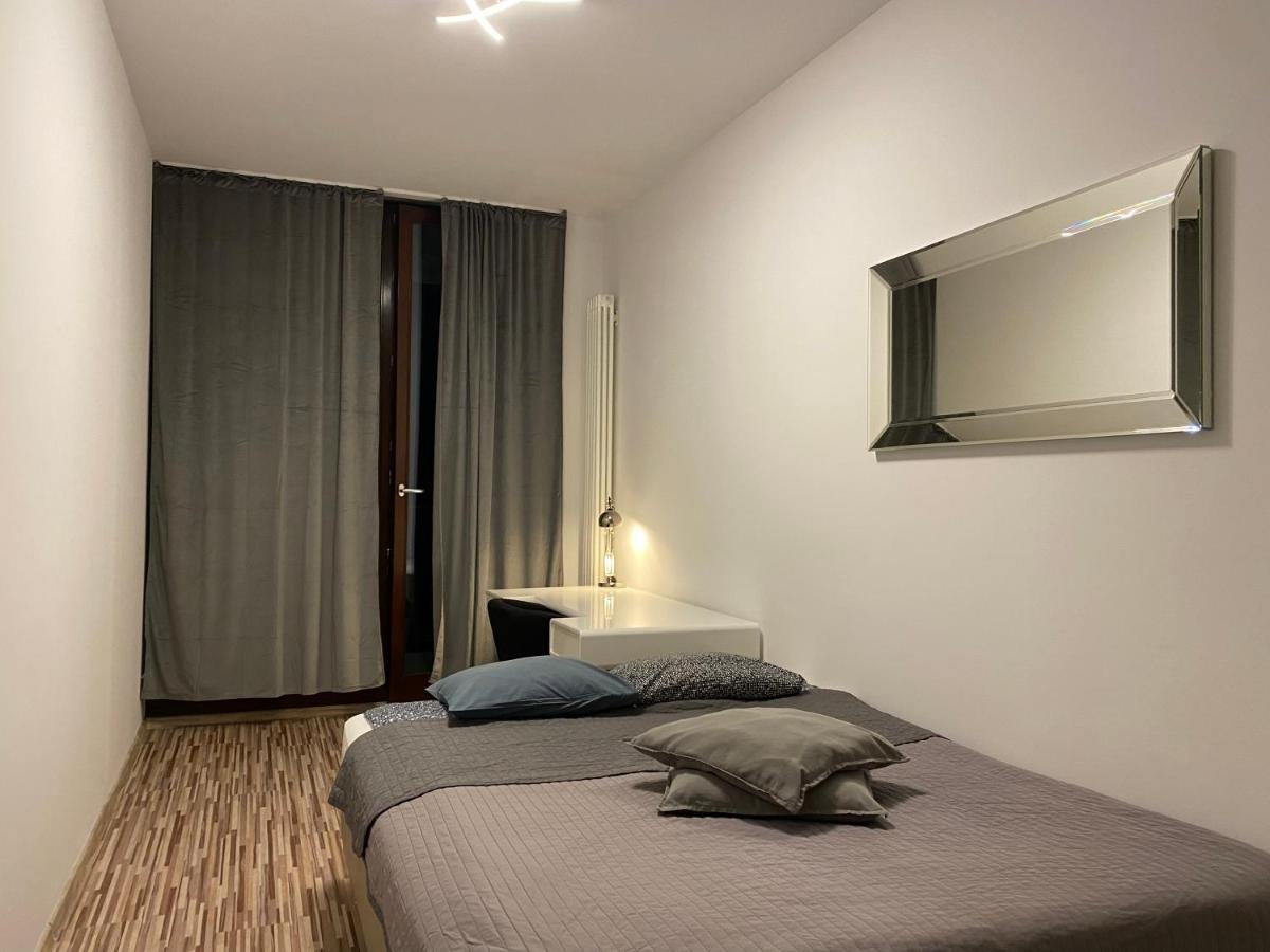 Two Rooms Apartment Triton Park Varšava Exteriér fotografie