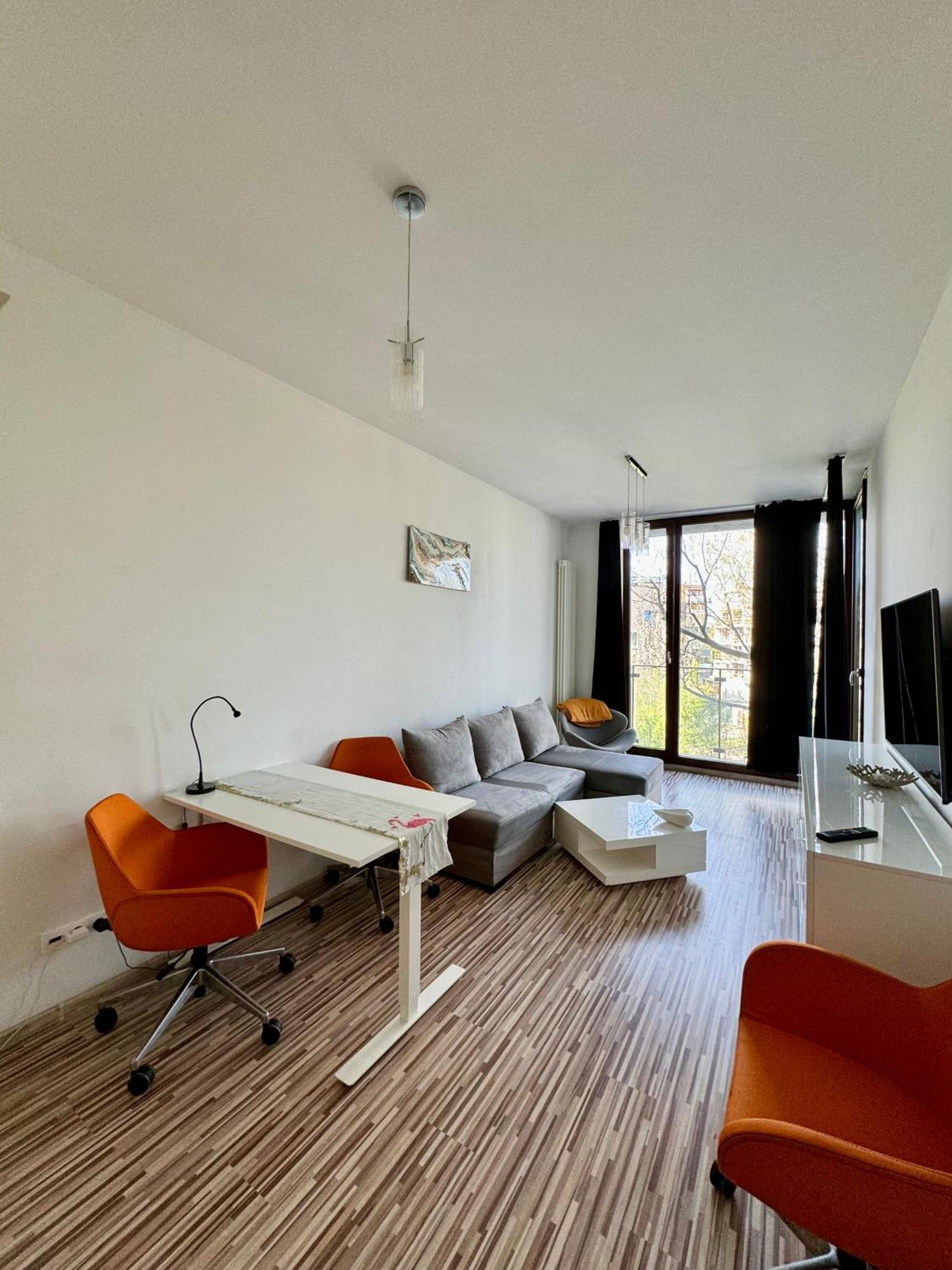 Two Rooms Apartment Triton Park Varšava Exteriér fotografie